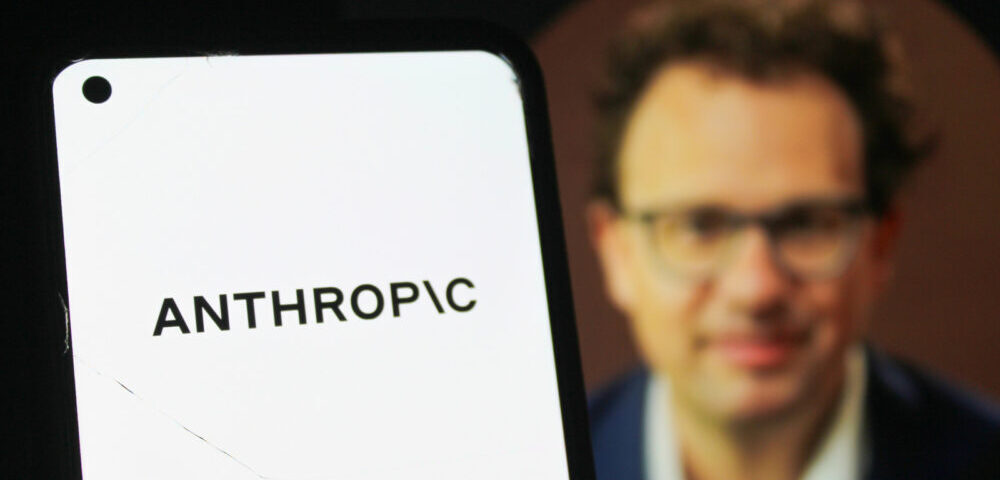Article Image - Best AI Tools US lifts export ban on Anthropic’s Mythos and Fable AI models